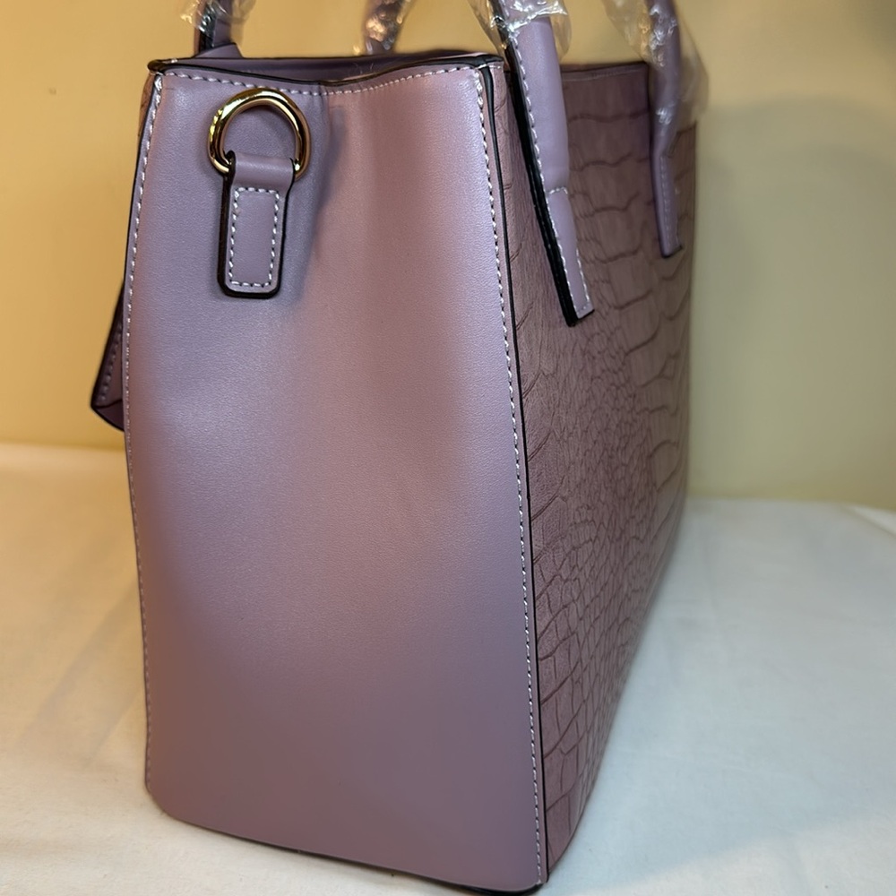NWT Adrienne Vittadini Lilac Marina Collection Crocodile Tote w/Crossbody Strap - Picture 6 of 13